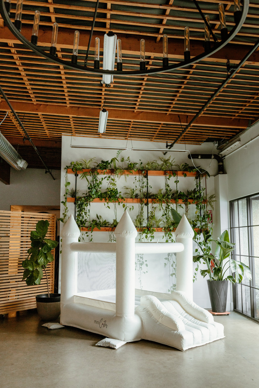 Mini Ava - White Bounce House with Cone Tops